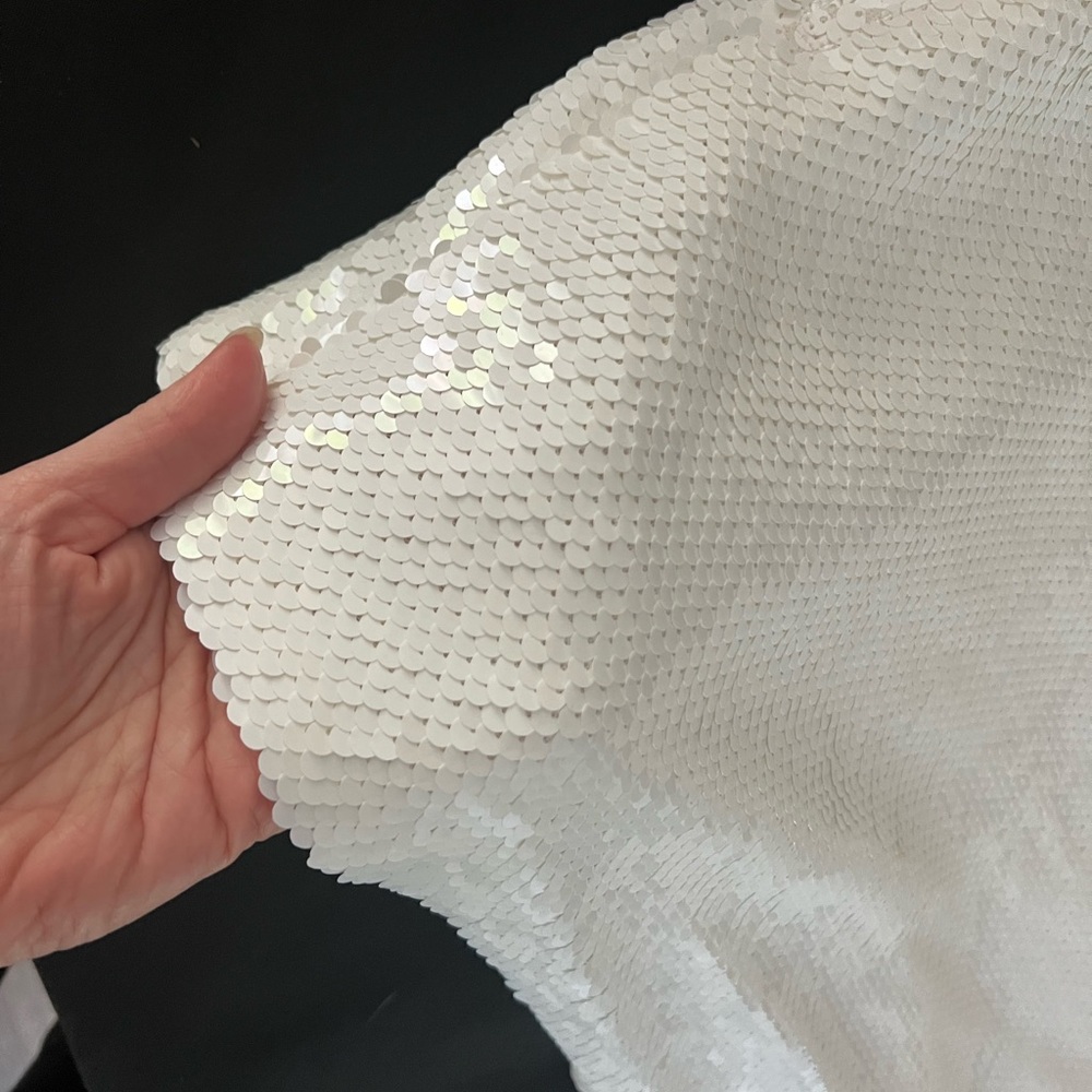 Abercrombie & Fitch White sequins skirt